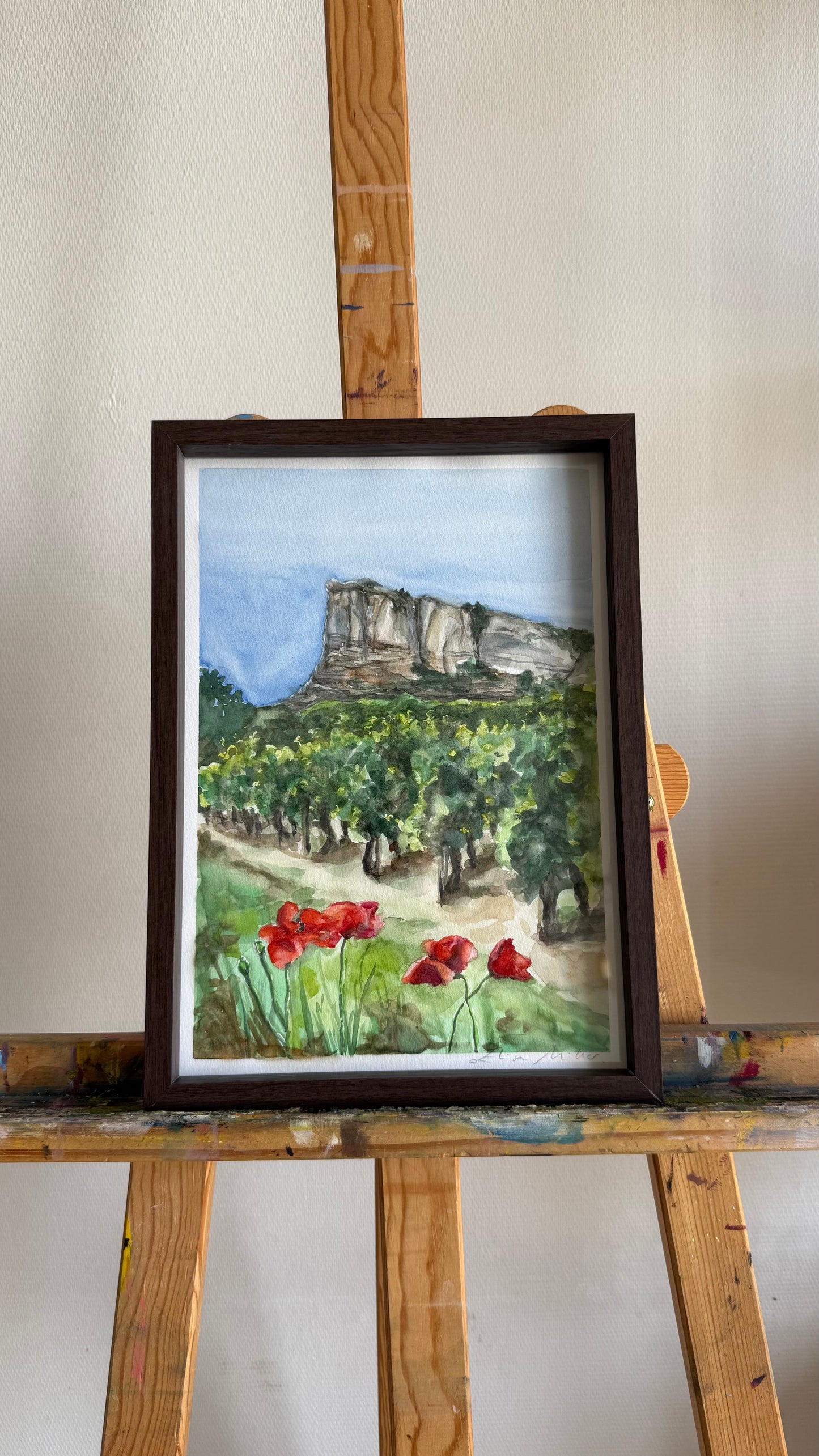 Roche de Solutré et Coquelicots
