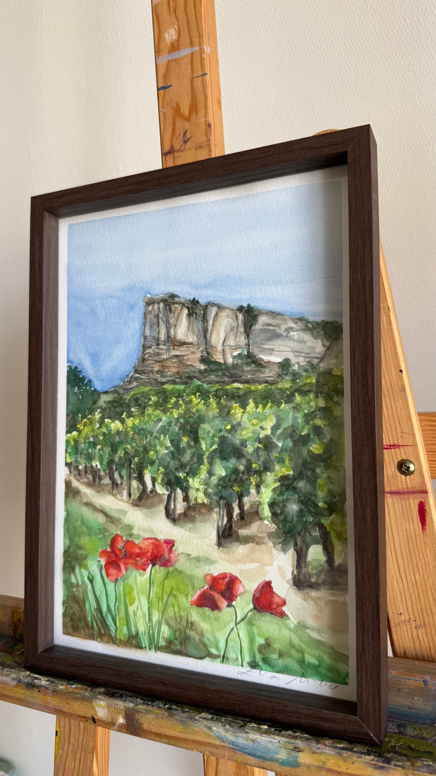 Roche de Solutré et Coquelicots